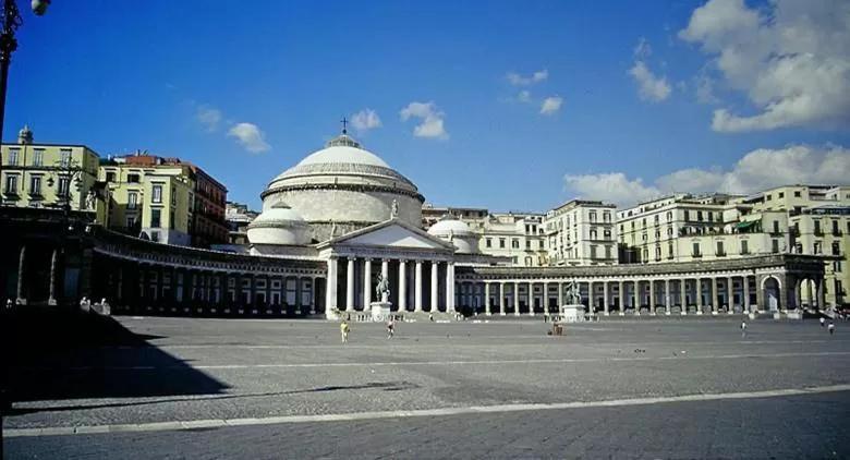 Core E Core Naples Extérieur photo